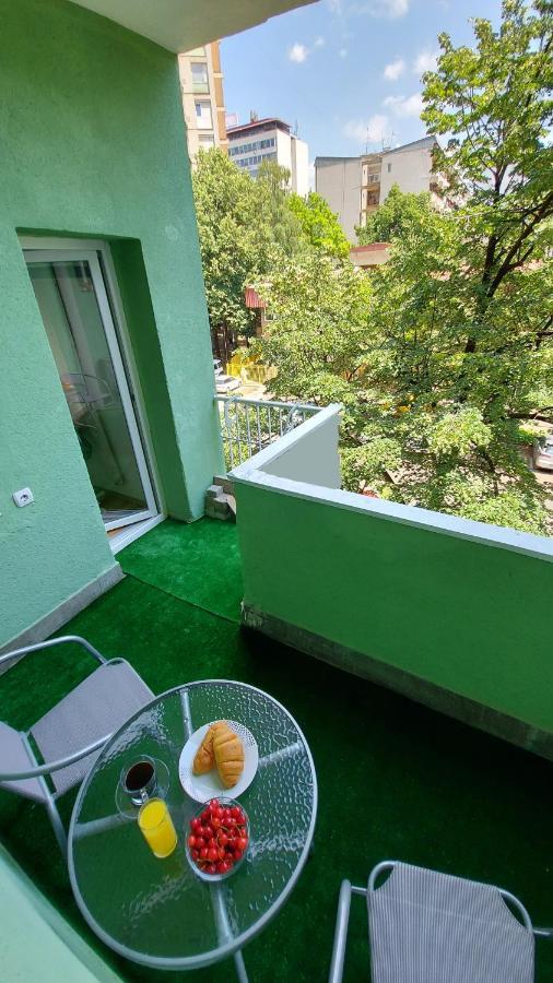Inner City Two Bedroom Apartment Skopje Buitenkant foto